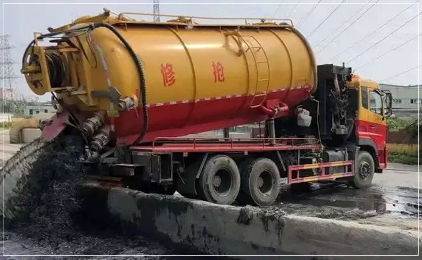 红谷滩沉淀池清理案例